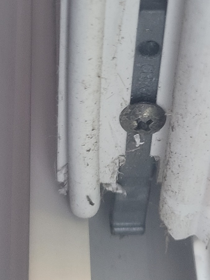 window pivot bar